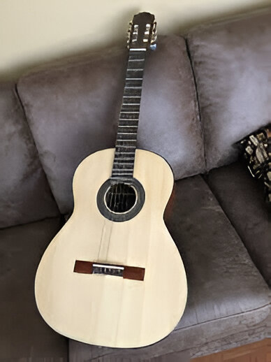 Guitarra artesanal san Bartolome 39 joseu romerillo y cipres