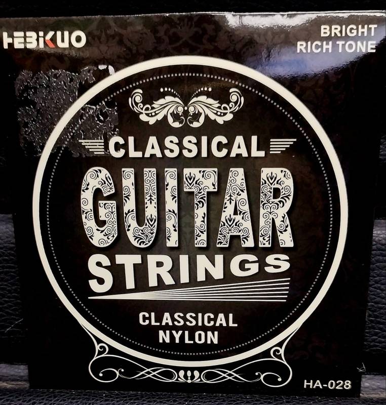 Juego de Cuerdas para Guitarra Clasica Nylon Blanco-Plateado HA-028