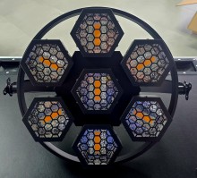 Luz Girable para Eventos con Zoom LED RGB 7 x 15W DMX 4 en 1 Ojo de Abeja